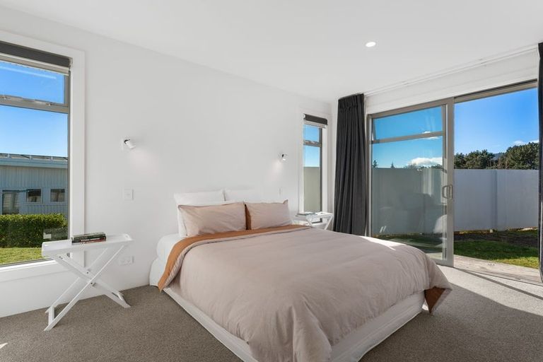 Photo of property in 47 Botanical Heights Drive, Waipahihi, Taupo, 3330