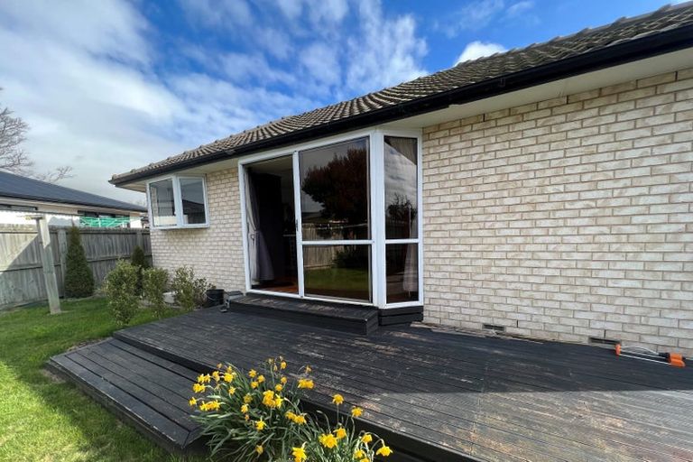 Photo of property in 2 Youngston Lane, Woolston, Christchurch, 8023