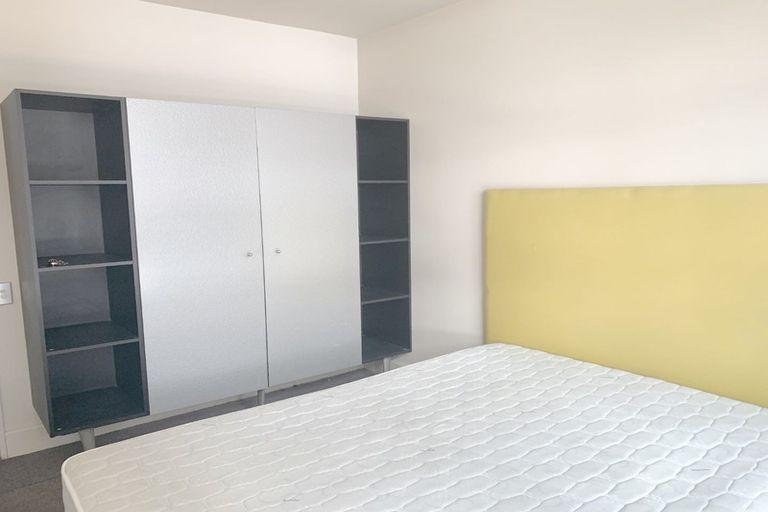 Photo of property in St Pauls Apartments, 67/43u Mulgrave Street, Thorndon, Wellington, 6011