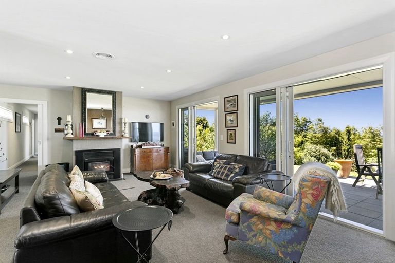 Photo of property in 35 Blue Ridge Drive, Acacia Bay, Taupo, 3385