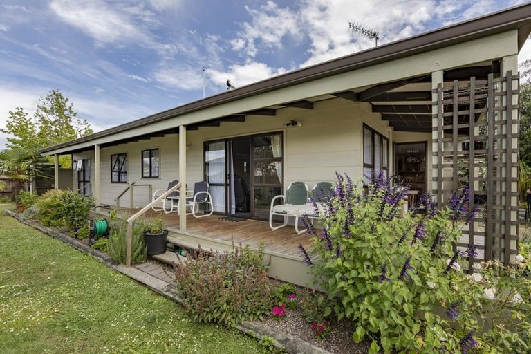 Photo of property in 2 Fergusson Avenue, Waipukurau, 4200