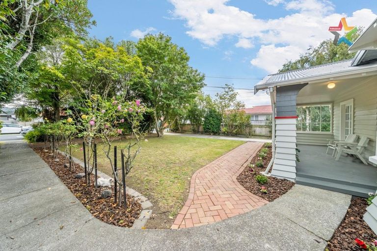 Photo of property in 122 Waiwhetu Road, Waterloo, Lower Hutt, 5011