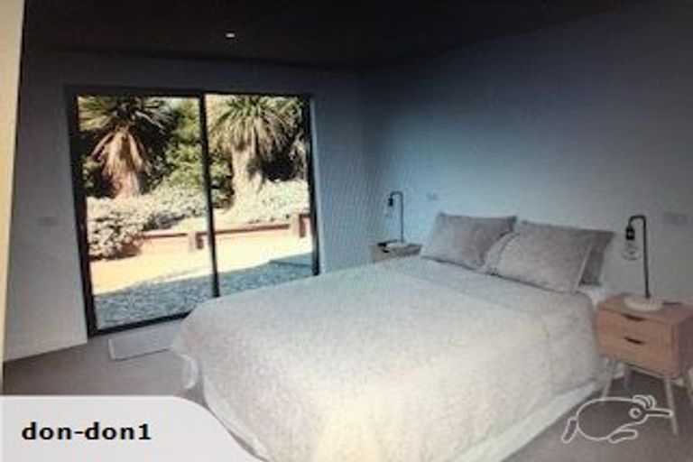 Photo of property in 8 Warbler Lane, Albert Town, Wanaka, 9305