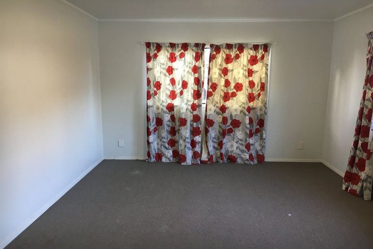 Photo of property in 2/59 Finlayson Avenue, Clendon Park, Auckland, 2103