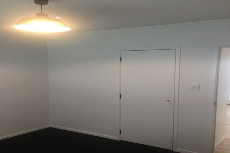 Photo of property in 64 West Coast Road, Glen Eden, Auckland, 0602
