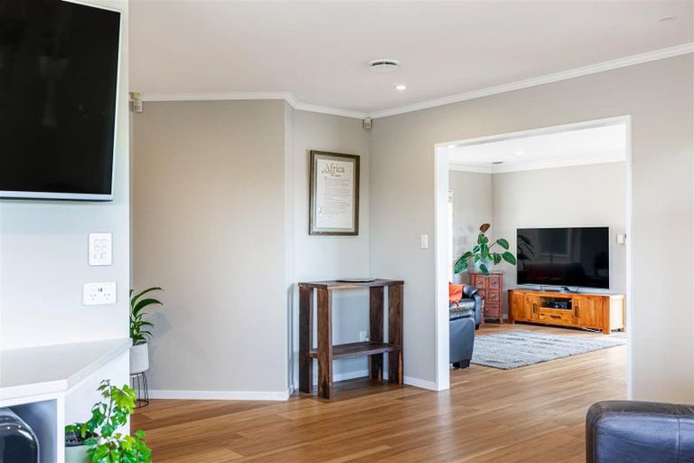 Photo of property in 3 Ascot Way, Orewa, 0931