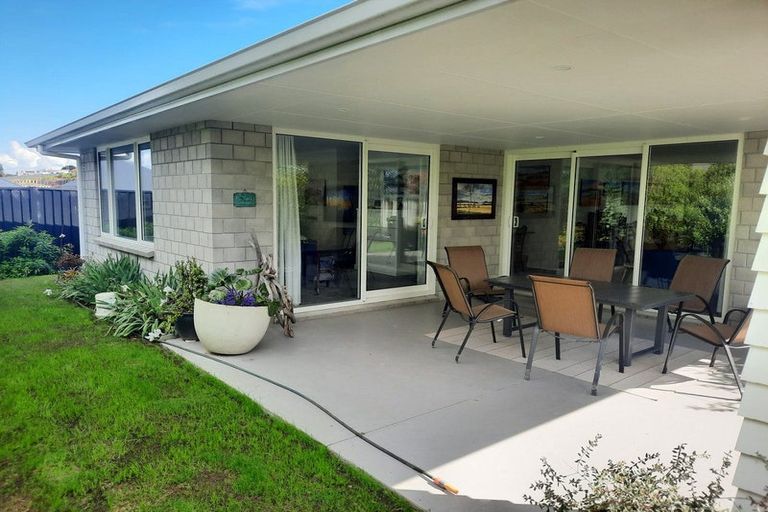Photo of property in 37 Oak Ridge Drive, Te Awamutu, 3800