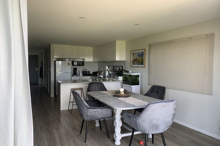 Photo of property in 7 Irving Place, Hobsonville, Auckland, 0616