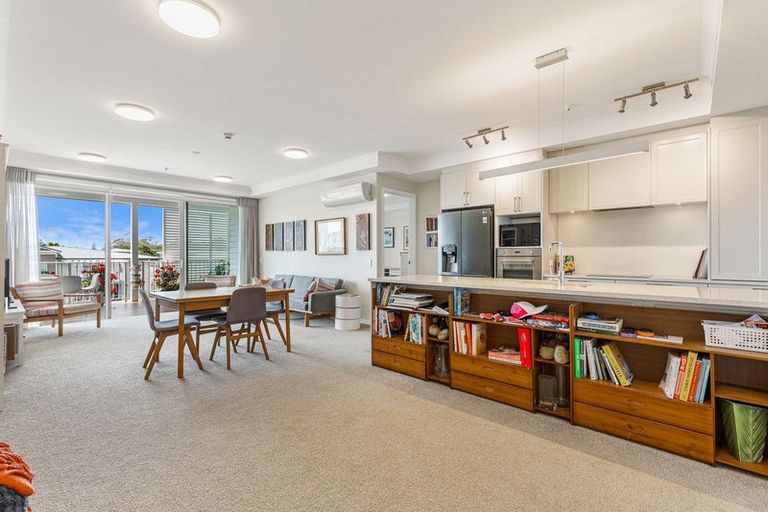 Photo of property in 227 Hibiscus Drive, Orewa, 0931