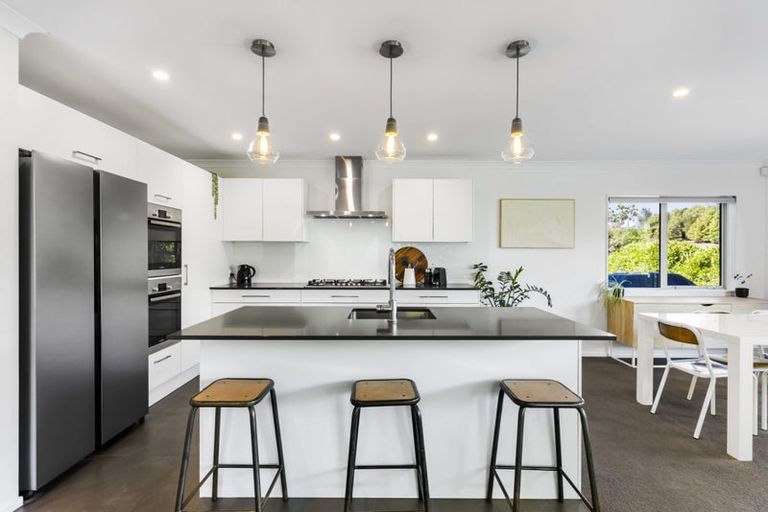Photo of property in 2 Lancewood Lane, Kaukapakapa, Helensville, 0875