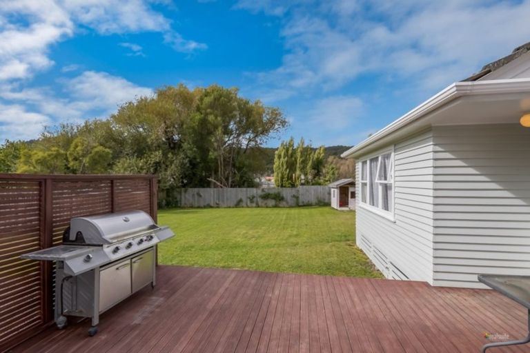 Photo of property in 22 Hyde Street, Wainuiomata, Lower Hutt, 5014
