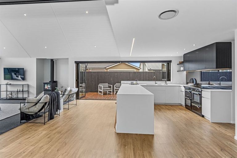 Photo of property in 16 Townson Road, Marshland, Christchurch, 8083