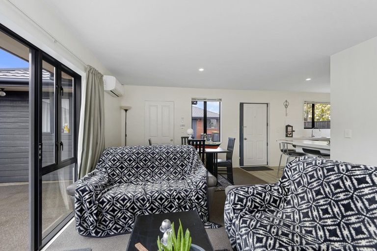 Photo of property in 77 Grafton Street, Waltham, Christchurch, 8011