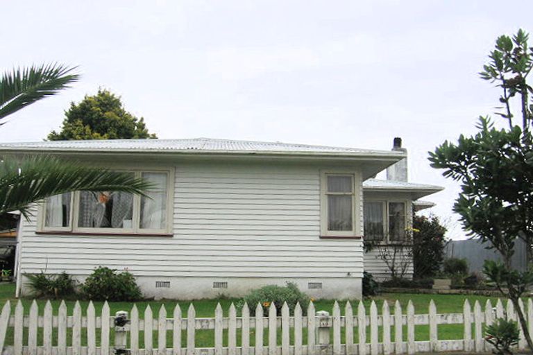 Photo of property in 17 Sefton Avenue, Highbury, Palmerston North, 4412