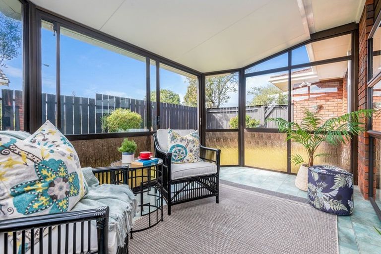 Photo of property in 1/95 Botany Road, Botany Downs, Auckland, 2010