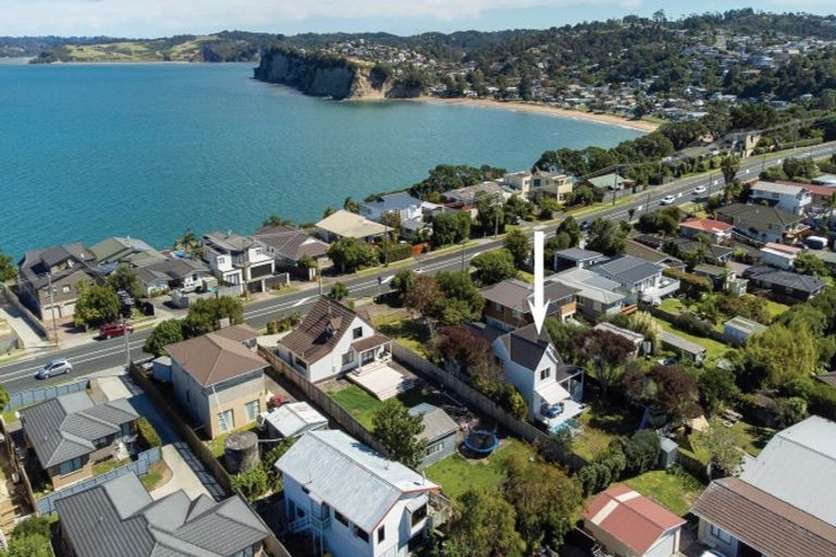 Photo of property in 802 Whangaparaoa Road, Manly, Whangaparaoa, 0930