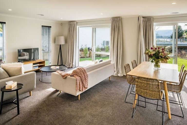 Photo of property in 5 Tradewinds Drive, Whitby, Porirua, 5024