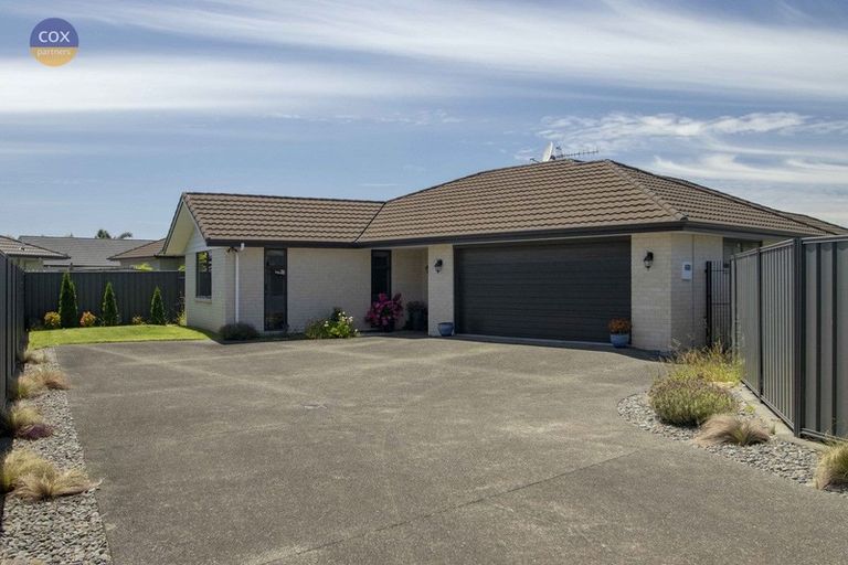 Photo of property in 12 Portland Place, Poraiti, Napier, 4112