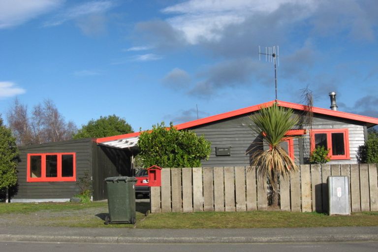 Photo of property in 7 Pompolona Street, Te Anau, 9600