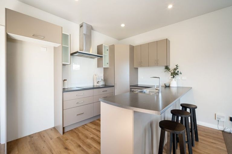 Photo of property in 27 Wades Avenue, Saint Martins, Christchurch, 8022