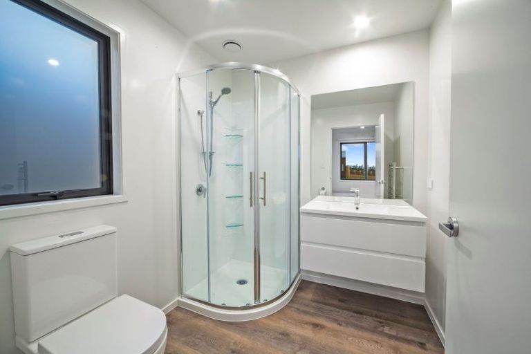 Photo of property in 76 Jacks Landing Drive, Hamilton Lake, Hamilton, 3204