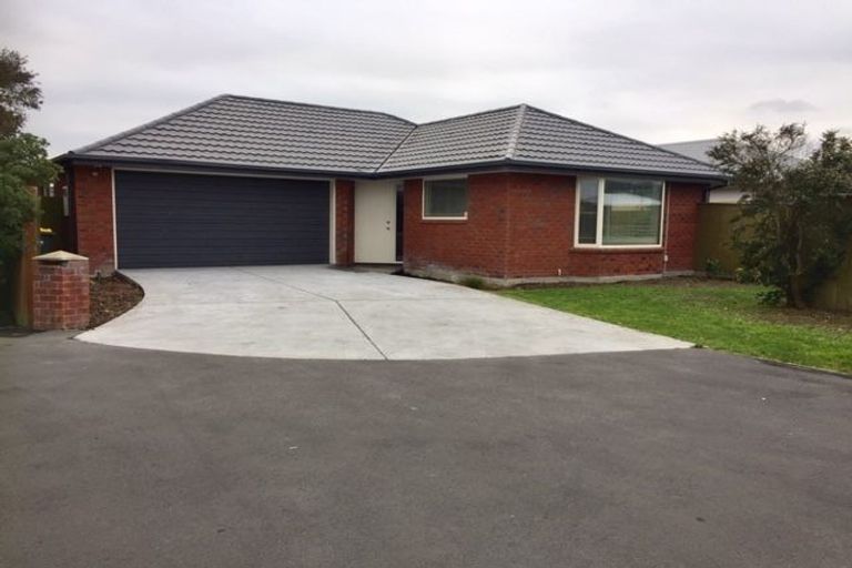 Photo of property in 11 Kingsbridge Drive, Burwood, Christchurch, 8083