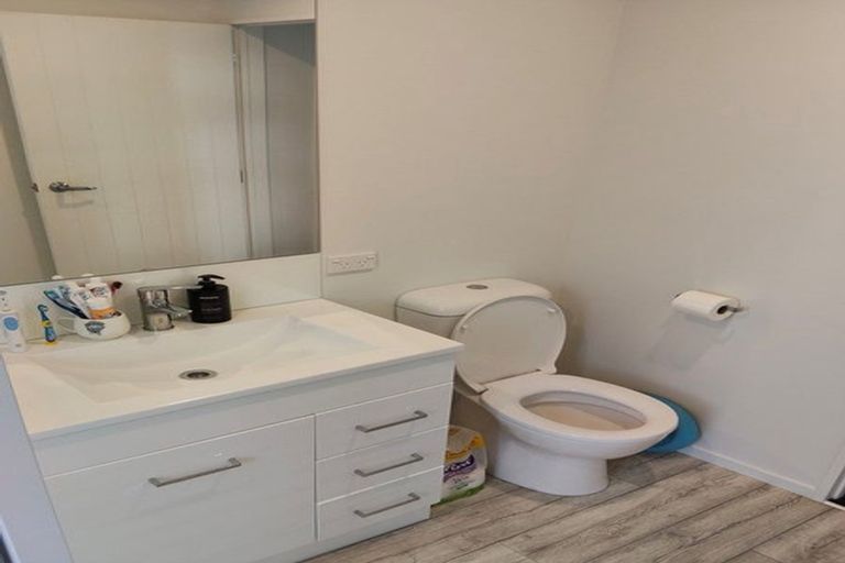 Photo of property in 10 Cohen Place, Milson, Palmerston North, 4414