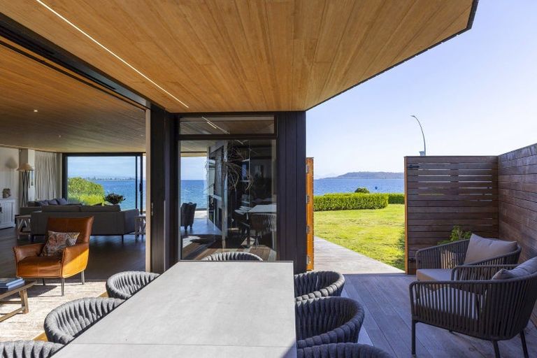 Photo of property in 2 Pataka Road, Taupo, 3330