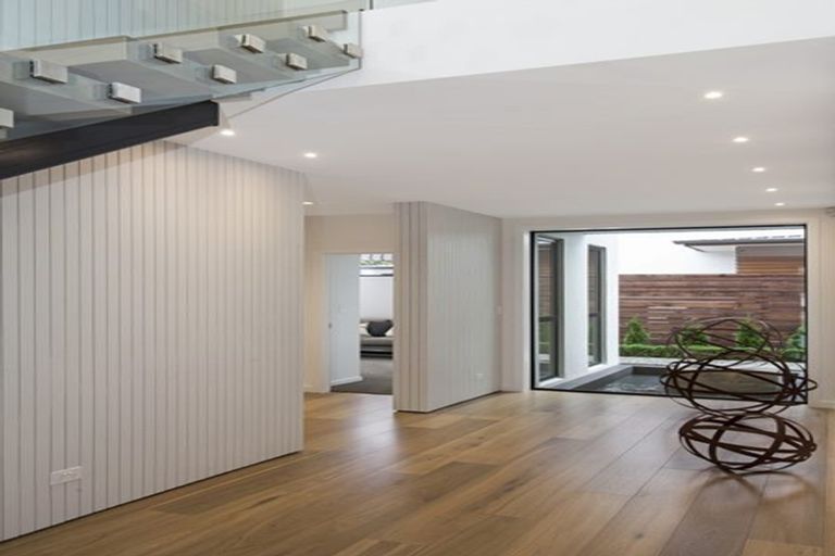 Photo of property in 39 Winchester Street, Merivale, Christchurch, 8014