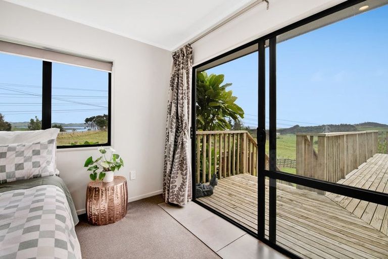 Photo of property in 5 Onewhero Road, Kaukapakapa, Warkworth, 0984