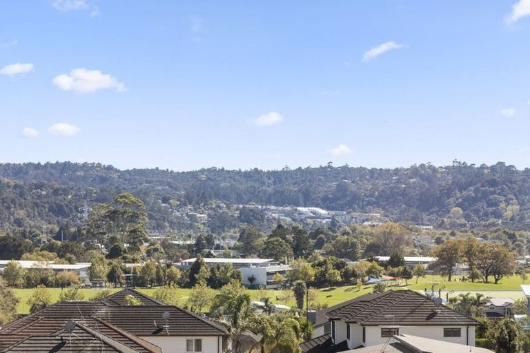 Photo of property in 92b Schnapper Rock Road, Schnapper Rock, Auckland, 0632