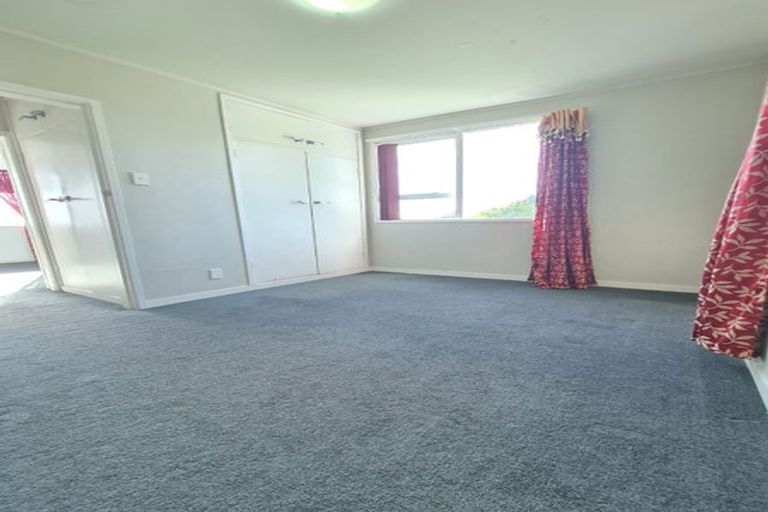Photo of property in 39 Sunnyside Road, Sunnyvale, Auckland, 0612