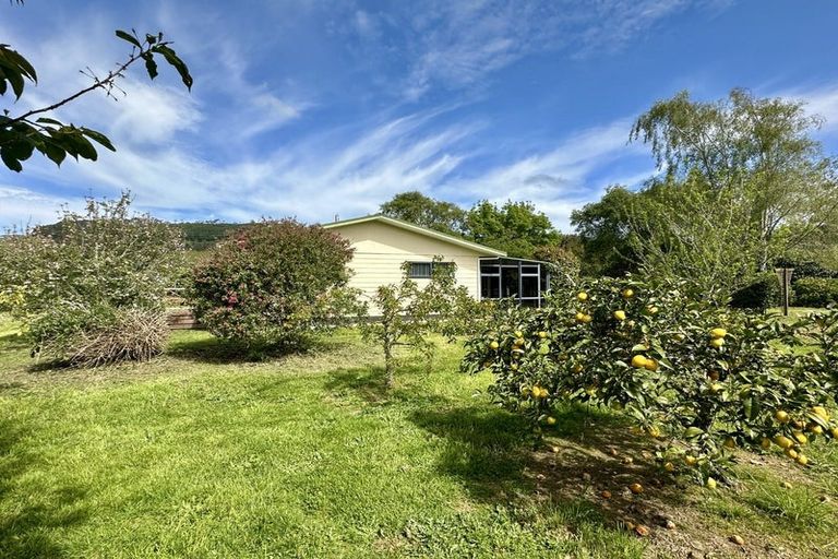 Photo of property in 291 Kuku Road East, Kuku, Levin, 5570