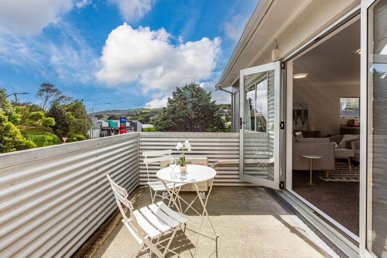 Photo of property in 126u6 Redwood Avenue, Tawa, Wellington, 5028