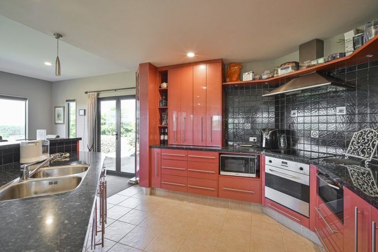 Photo of property in 208 Breckenridge Road, Puketapu, Napier, 4183