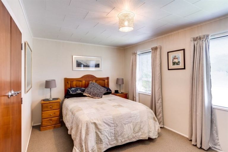 Photo of property in 20 Kent Terrace, Taradale, Napier, 4112