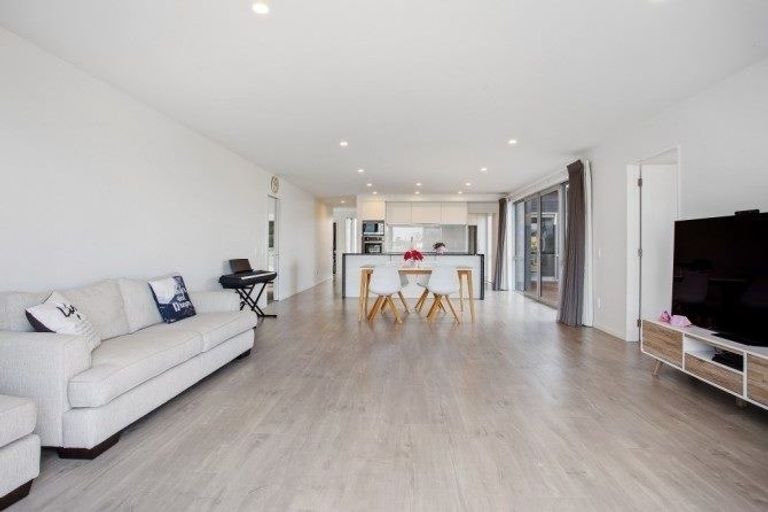 Photo of property in 67 The Esplanade, Pegasus, 7612