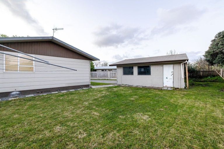 Photo of property in 15 Kaimanawa Street, Kelvin Grove, Palmerston North, 4414