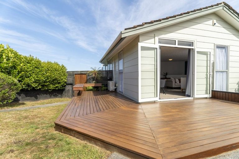 Photo of property in 65 Cunliffe Street, Churton Park, Wellington, 6037