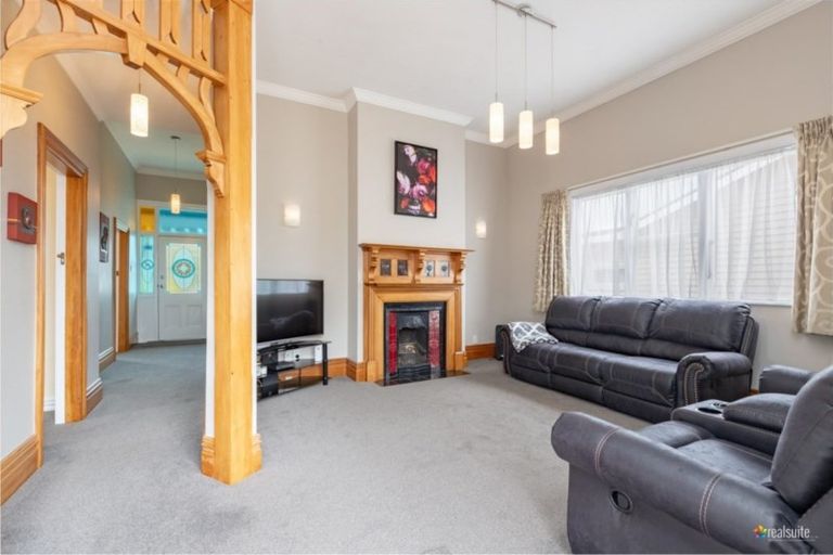 Photo of property in 104 Gibbons Street, Ebdentown, Upper Hutt, 5018