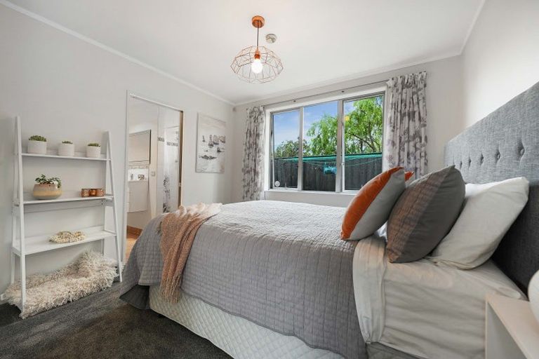 Photo of property in 12 Cumbria Way, Hamilton East, Hamilton, 3216