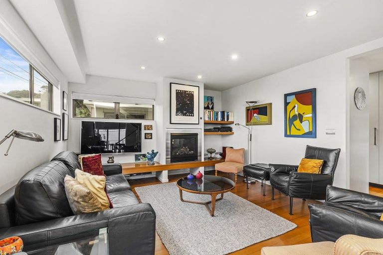 Photo of property in 1/38 Ferry Street, Seatoun, Wellington, 6022