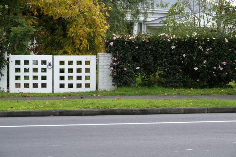 Photo of property in 2/804 Chapel Road, Shamrock Park, Auckland, 2016