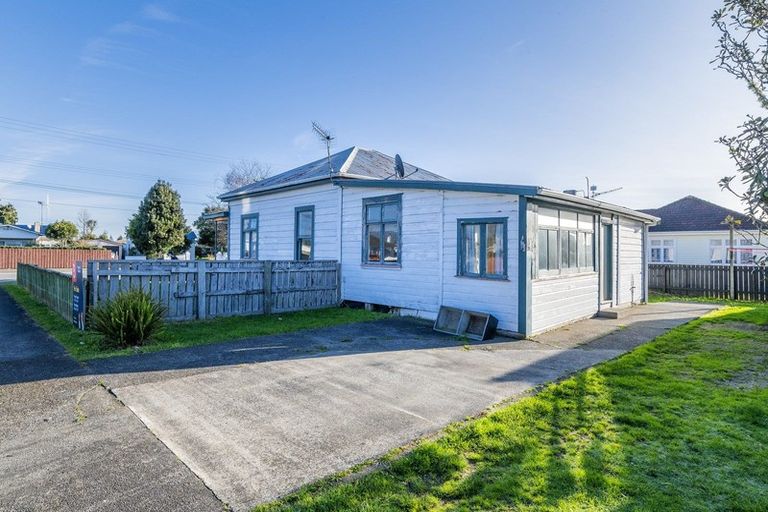 Photo of property in 62 Mako Mako Road, Levin, 5510