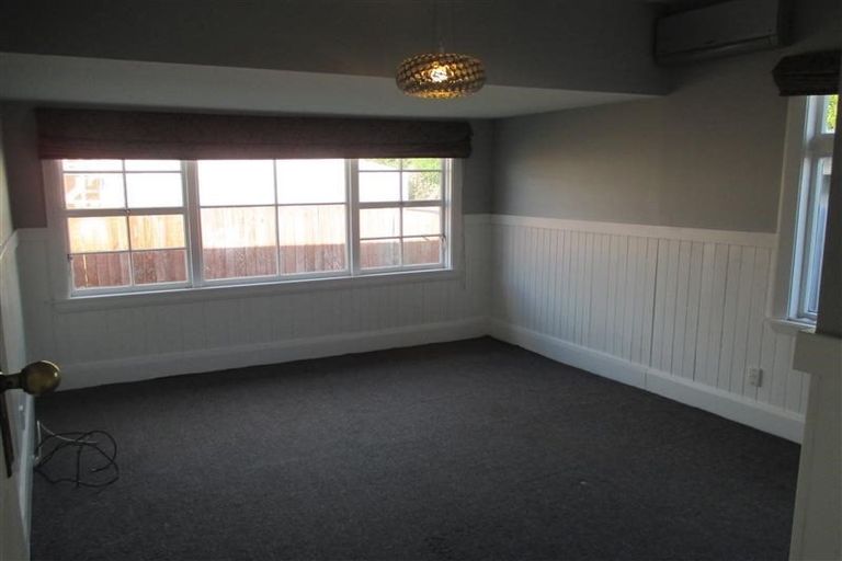Photo of property in 90 Packe Street, Edgeware, Christchurch, 8013