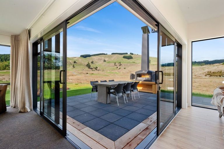 Photo of property in 32 The Fairways, Kinloch, Taupo, 3377