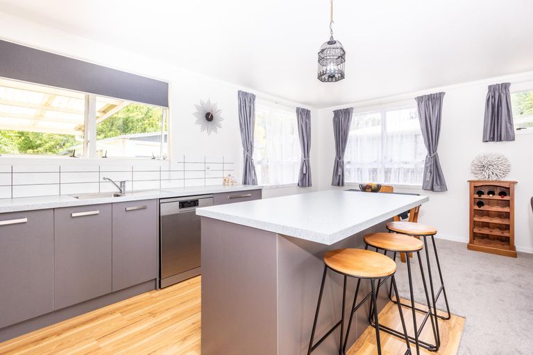 Photo of property in 10 Edward Street, Mangapapa, Gisborne, 4010