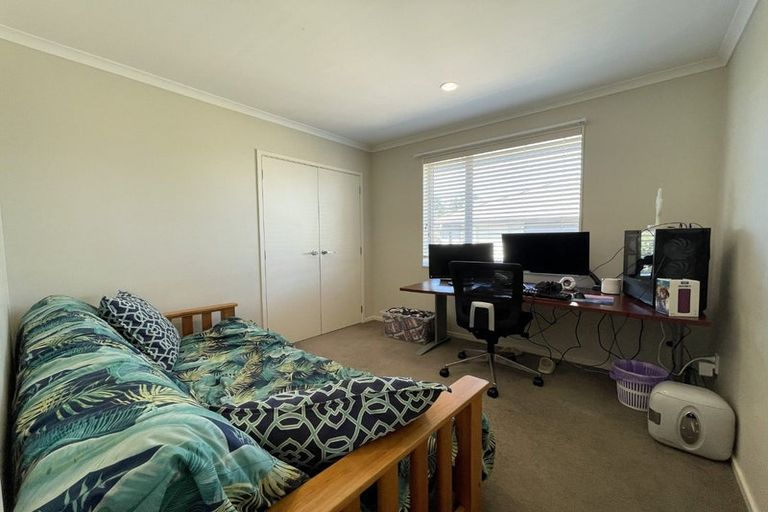 Photo of property in 40c Waiake Street, Torbay, Auckland, 0630