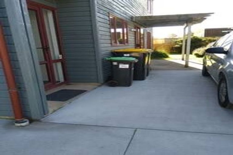 Photo of property in 15a Paeroa Street, Riccarton, Christchurch, 8041