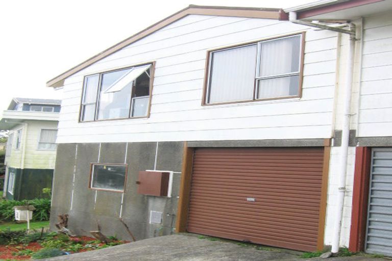 Photo of property in 2a Anzia Way, Johnsonville, Wellington, 6037